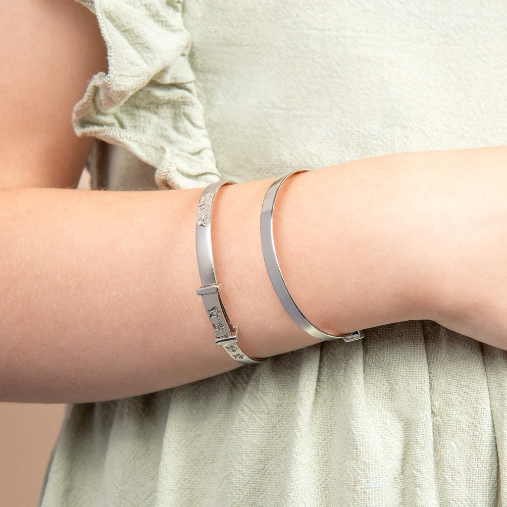 D For Diamond Expanding Bangle with Diamond