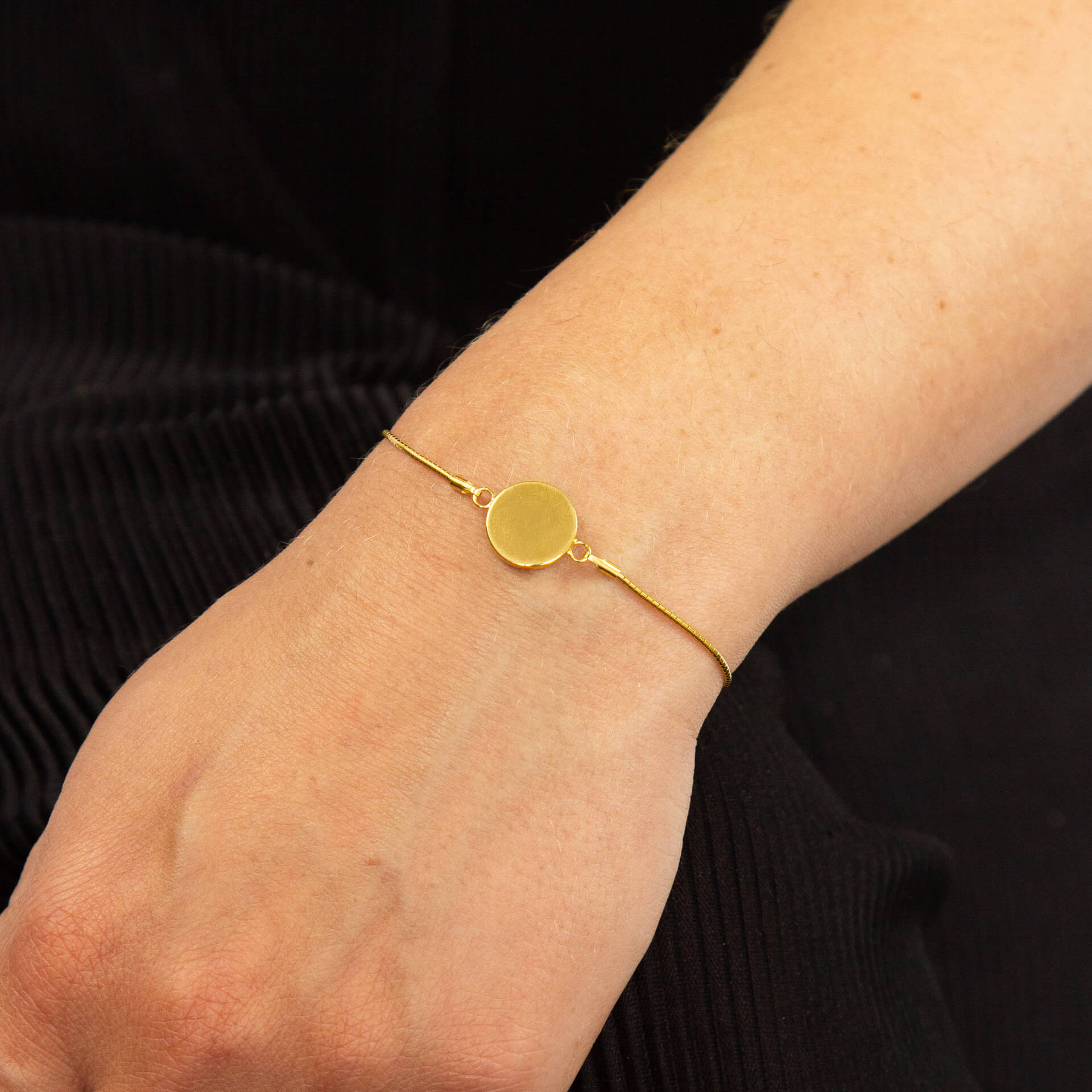 Beginnings Disc Toggle Bracelet