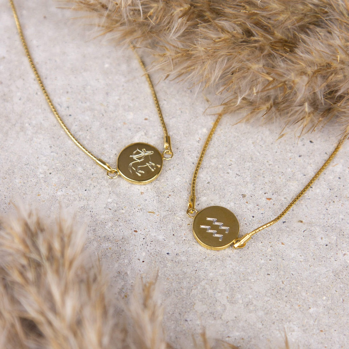 Beginnings Disc Toggle Bracelet