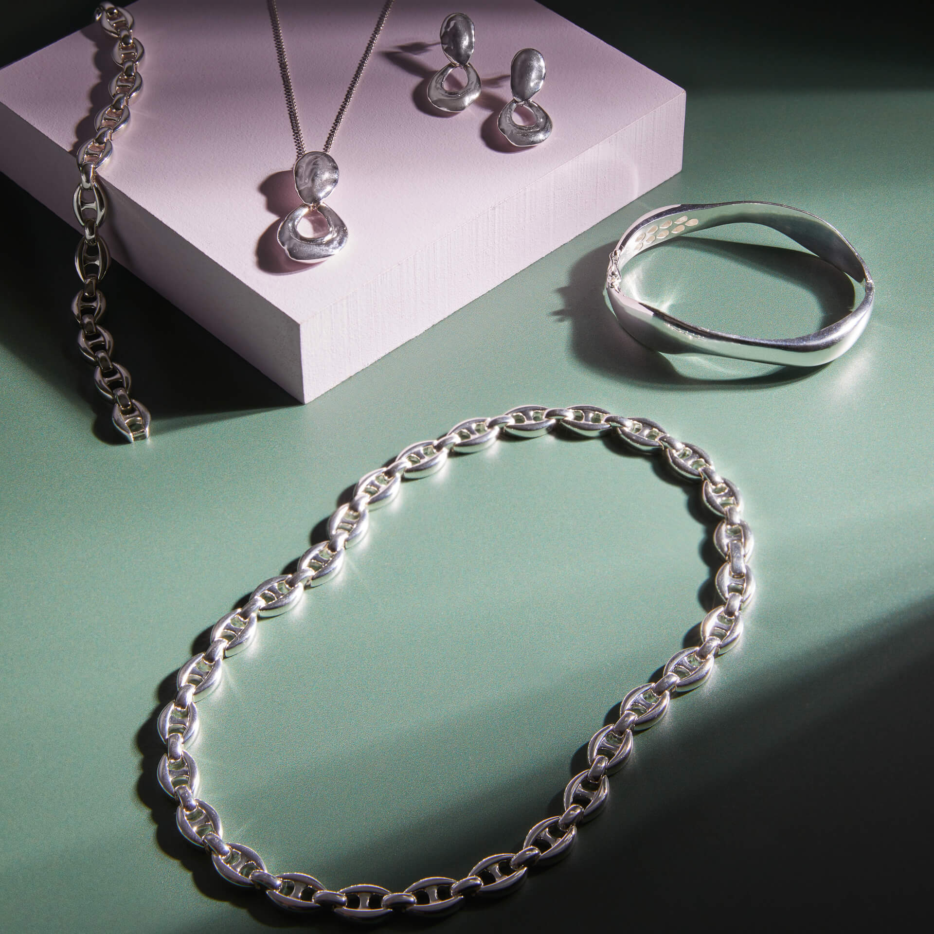 Beginnings Heavy Weight Linked Chain Bracelet