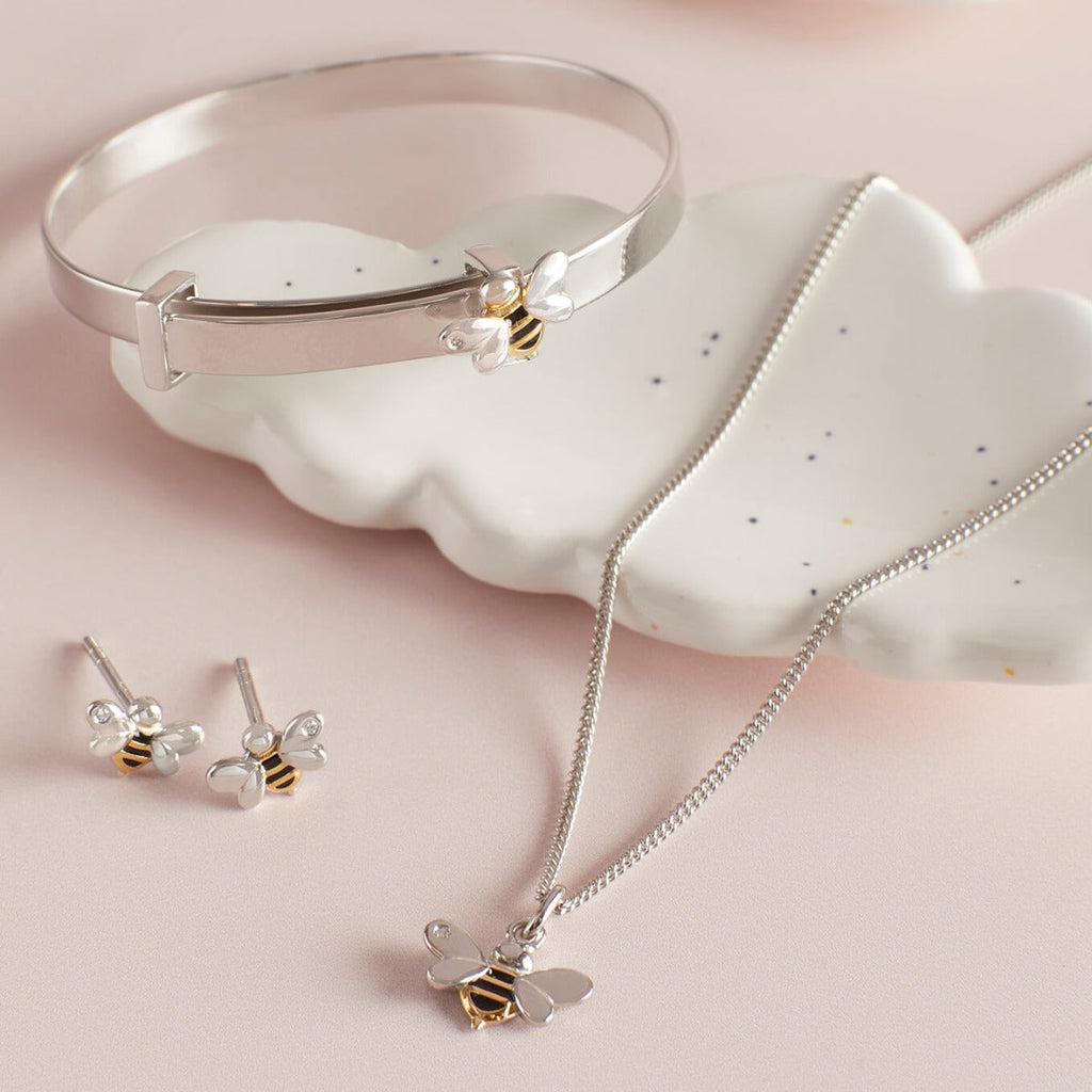D For Diamond Enamel Bee Necklace with Diamond