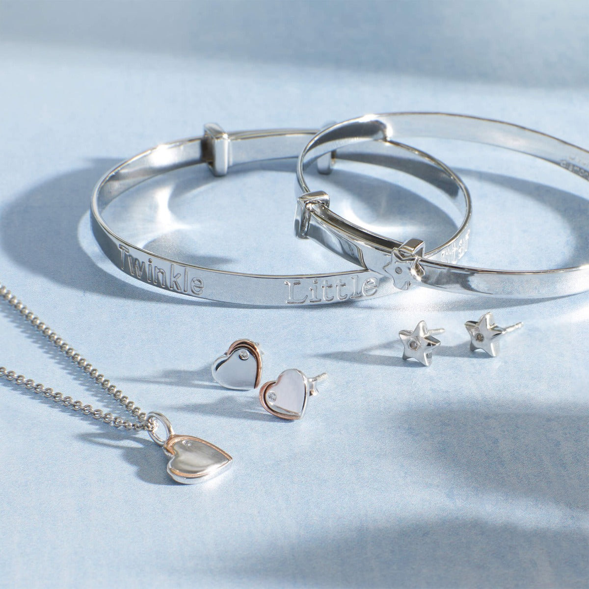 D For Diamond Star Expanding Bangle with Diamond