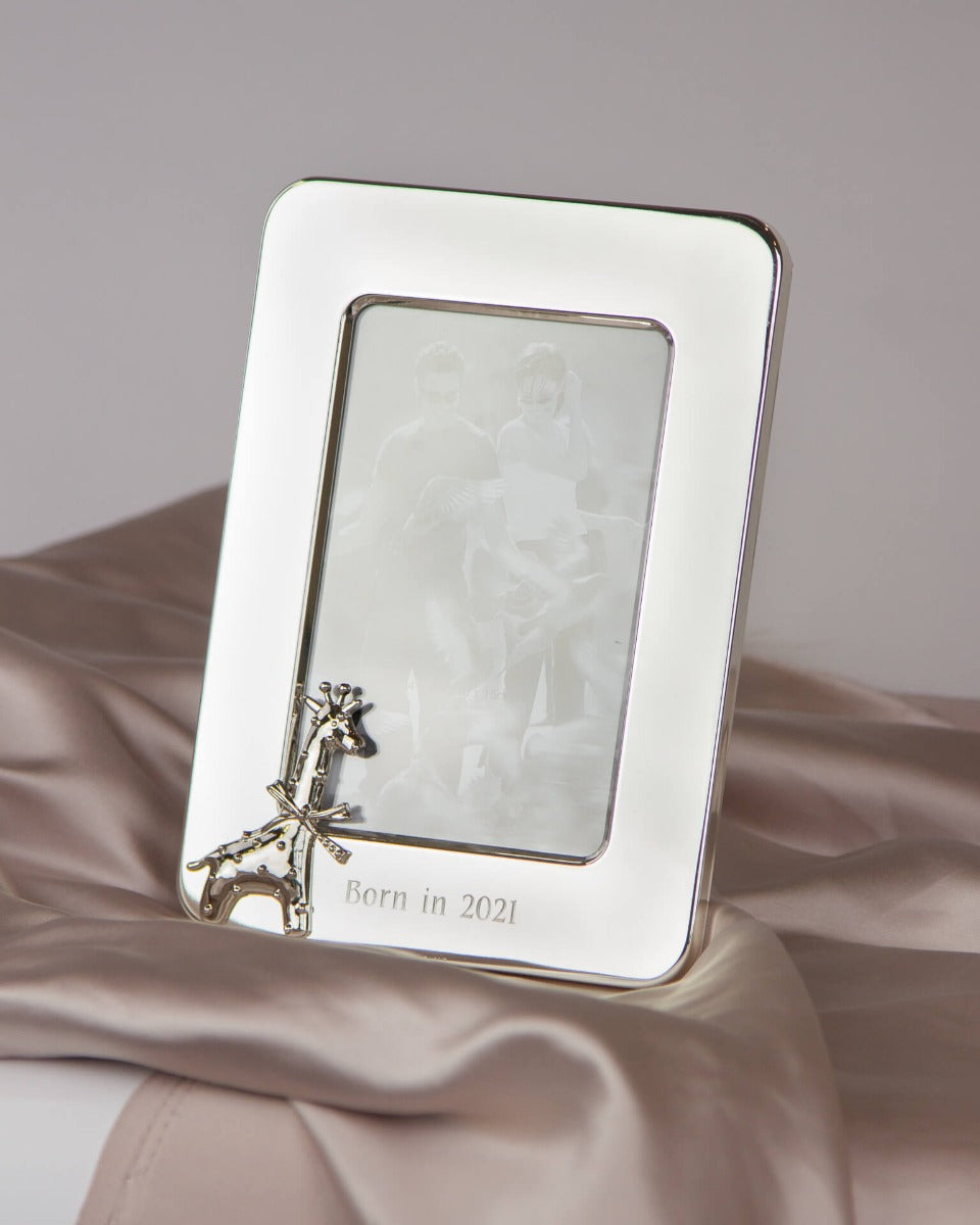 D For Diamond Giraffe Photo Frame