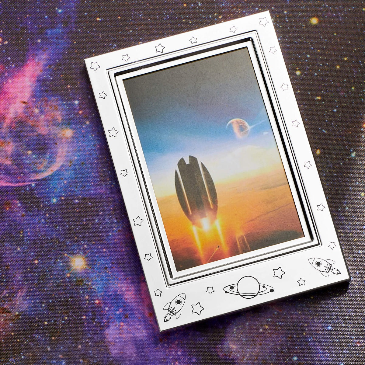 D For Diamond Space Picture Frame